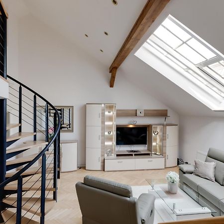 Wenceslass Square Royal Residence Apartments プラハ エクステリア 写真