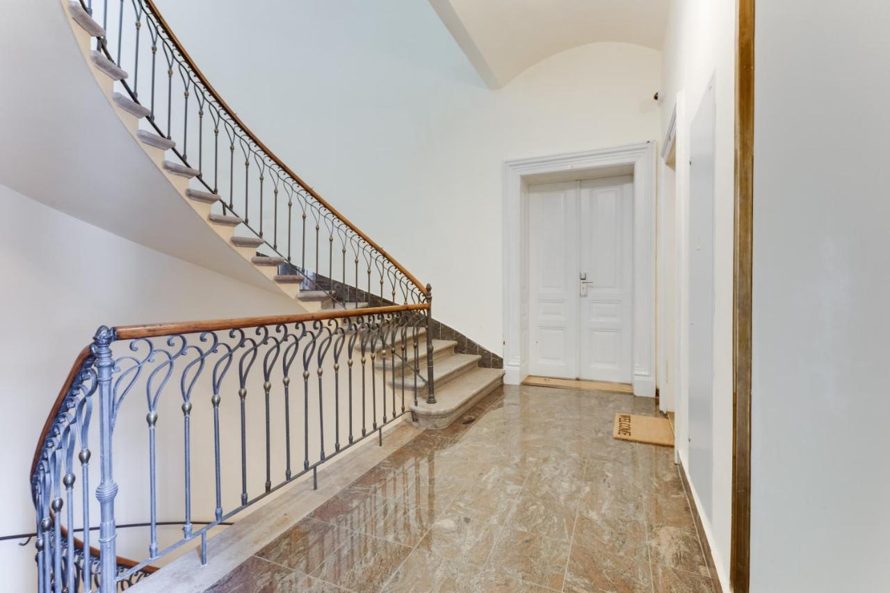 Wenceslass Square Royal Residence Apartments プラハ エクステリア 写真