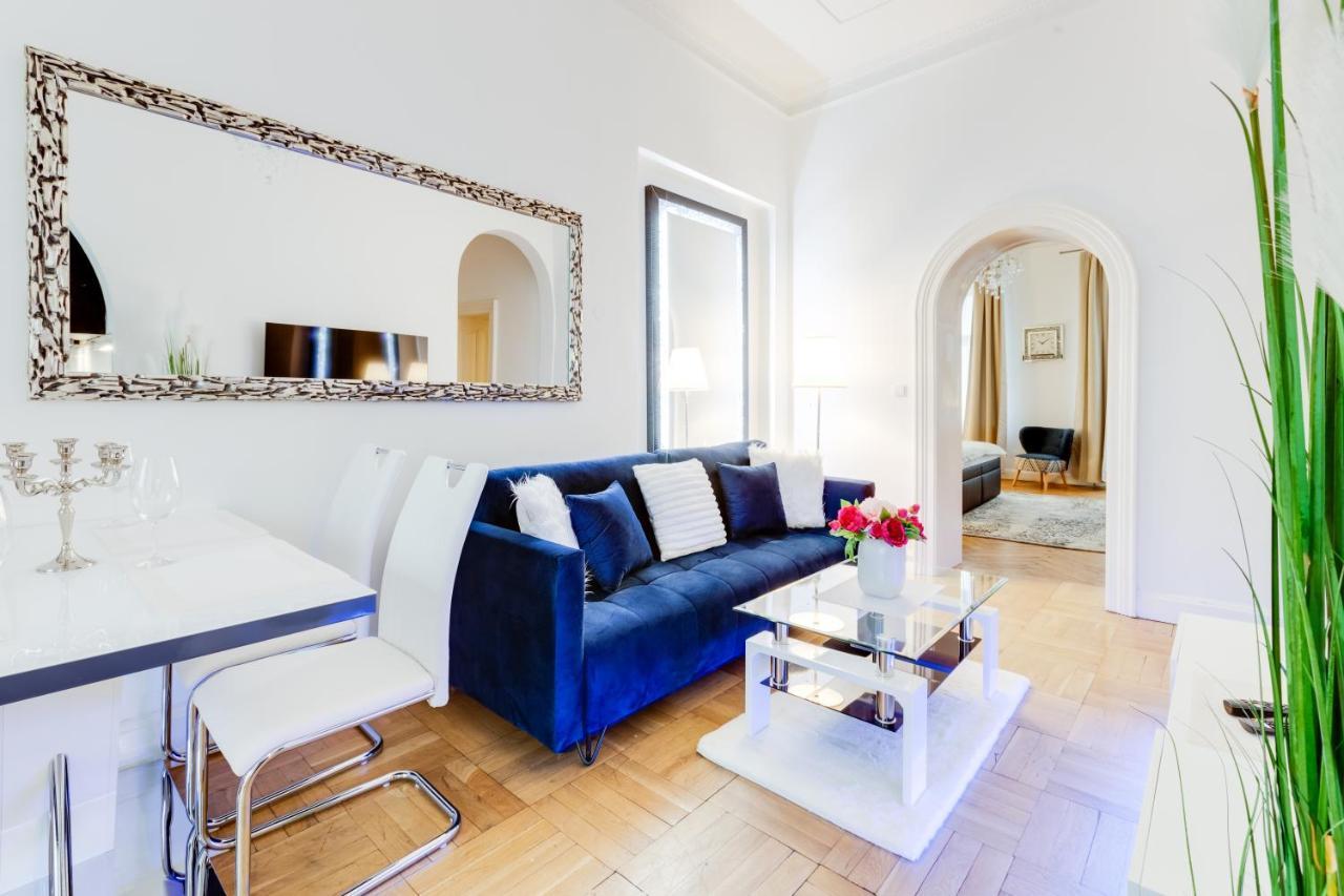 Wenceslass Square Royal Residence Apartments プラハ エクステリア 写真