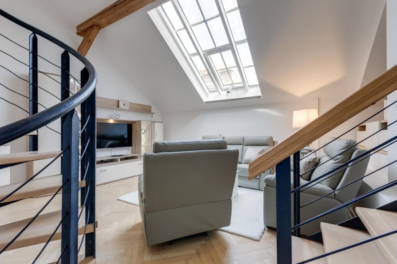 Wenceslass Square Royal Residence Apartments プラハ エクステリア 写真
