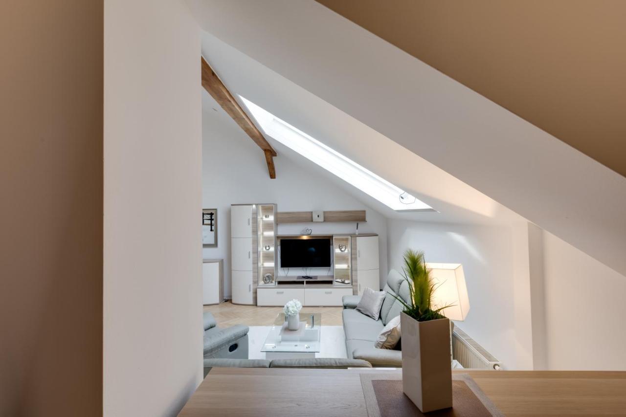 Wenceslass Square Royal Residence Apartments プラハ エクステリア 写真