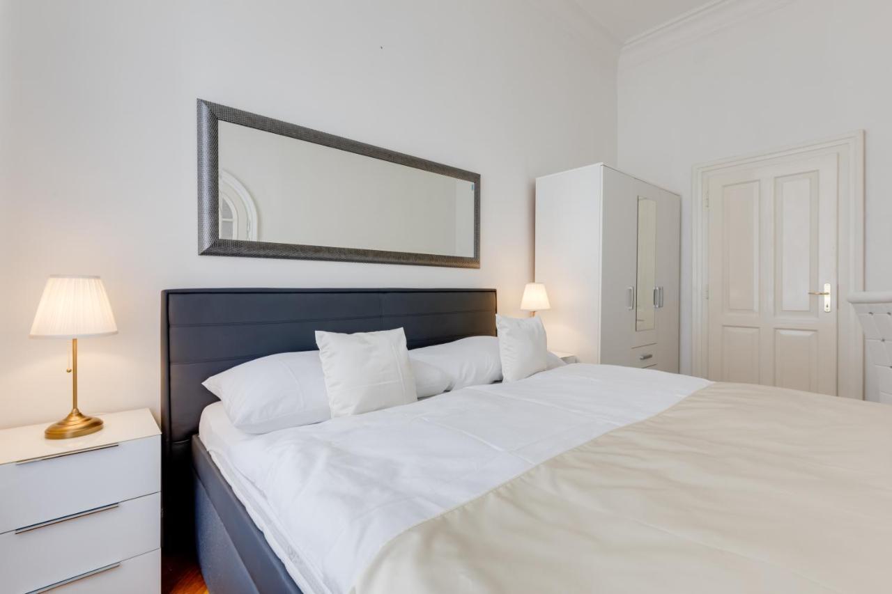 Wenceslass Square Royal Residence Apartments プラハ エクステリア 写真