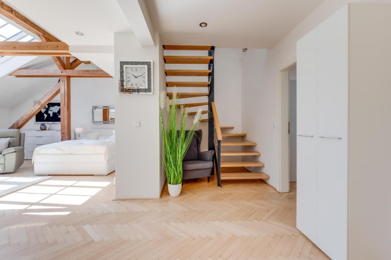 Wenceslass Square Royal Residence Apartments プラハ エクステリア 写真